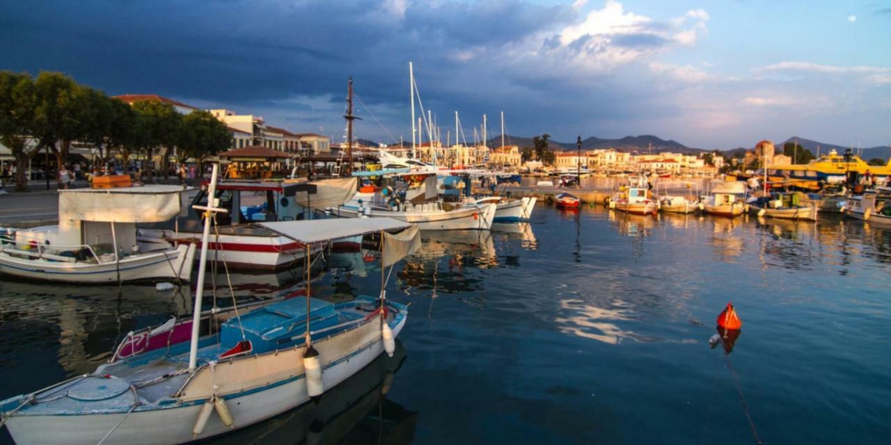 The Roof - Flat Sea View In Aegina Town Apartment Екстериор снимка